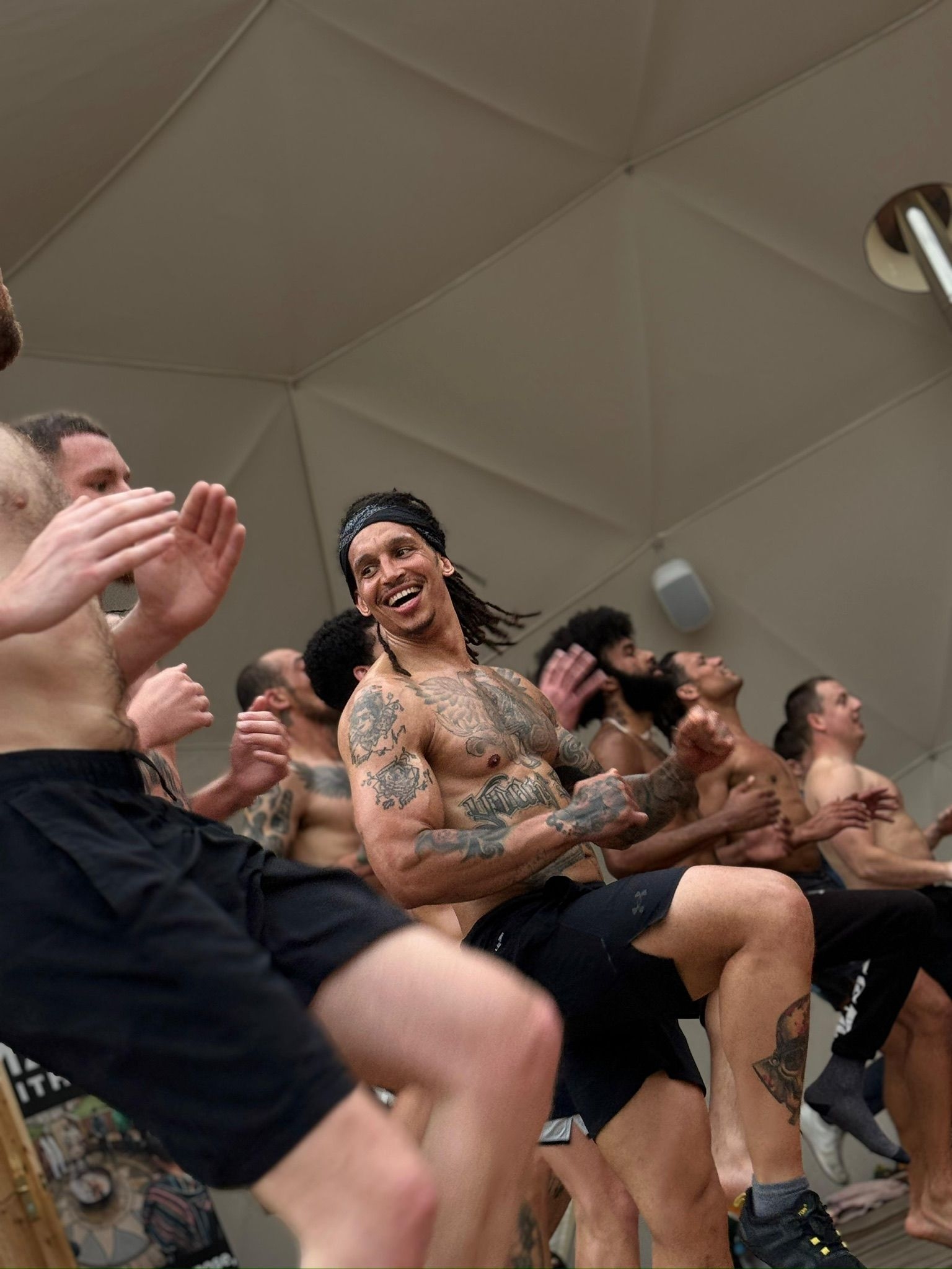 Men training together at a Workin/Workout session